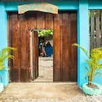 Argdivan Beach Hostel