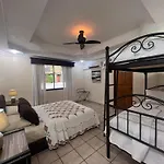 Casas Del Toro Playa Flamingo