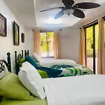 Casas Del Toro Playa Flamingo