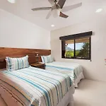 Flamingo Marina Cove 617- Oceanfront 3 Bedroom Condo