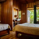 Hotel Flor De Bromelia