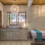 Hotel Guiones