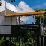Glamping Renacer Vistas Turrialba, Paris