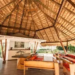 Mikado Natural Lodge