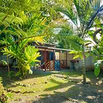 La Casita Cozy Beachfront Cottage With Shared Pool Access