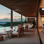 Nekajui, A Ritz-Carlton Reserve