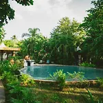 Ocho Artisan Bungalows (Adults Only)