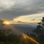 Las Nubes Resort
