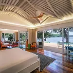 Tortuga Lodge & Gardens By Boeena