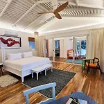 Tortuga Lodge & Gardens By Boeena