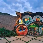 Saranda Boutique Hotel