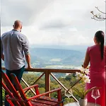 Glamping Renacer Vistas Turrialba, Paris