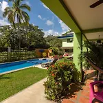Mavi Surf Hotel Dominical