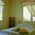 Adelante Hotel