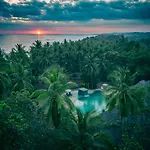 Clandestino Beach Resort