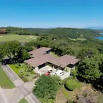 Papagayo Luxury