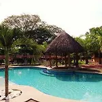 Marbella Surf Inn
