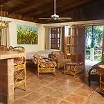 Coconut Grove Oceanfront Cottages