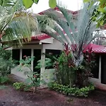 Villa Guarias