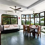 Casa Alegre - 3/3 Beachfront Home With Pool And Sundeck