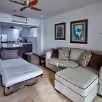 Breakwater Beachfront Condo 603