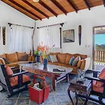 Casa Bougainvillea