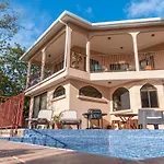 Casa Jaguar, Tamarindo