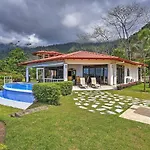 Stunning Casa De La Roca House With Infinity Pool!