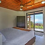 Stunning Casa De La Roca House With Infinity Pool!
