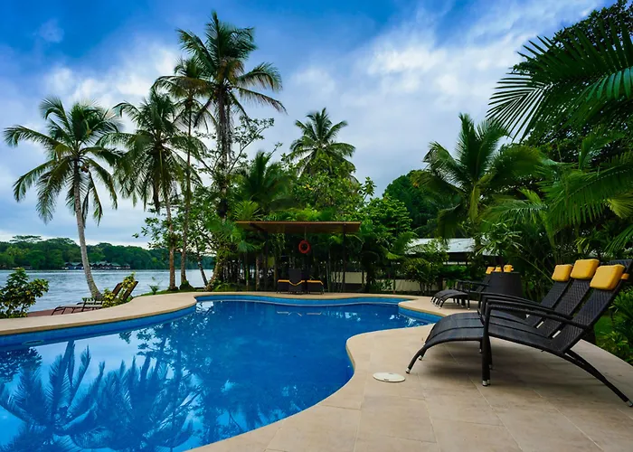 Manatus Hotel