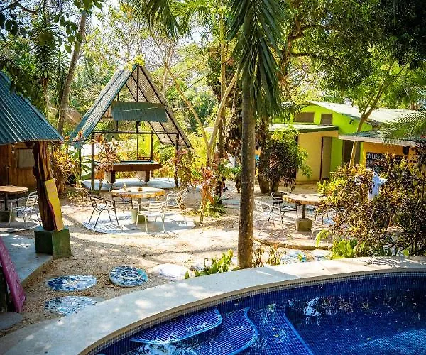 Pura Vida Mini Hostel Santa Teresa