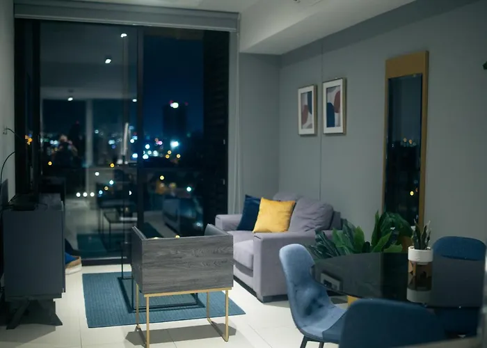 Rooftop Jacuzzi And City View
