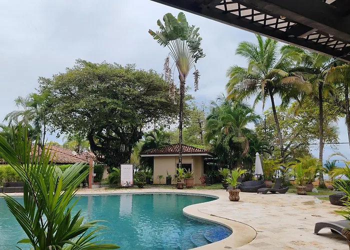 Marenaz Oceanfront Resort