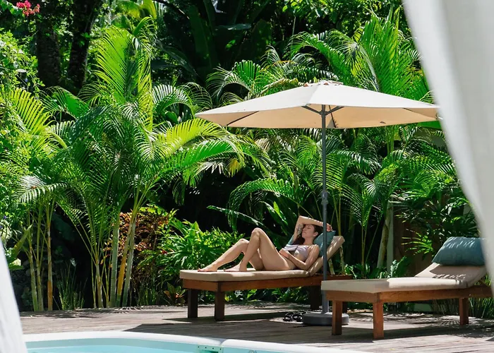 Dragonfly Beachfront Villas-Adult Only