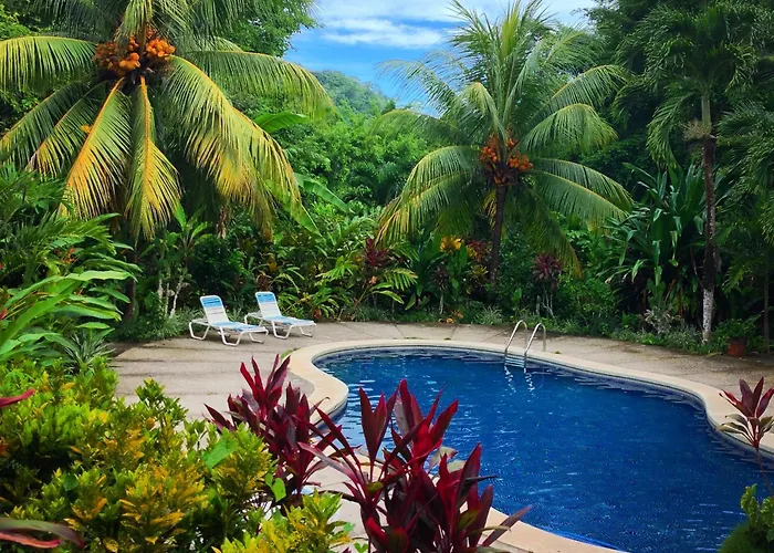 Star Mountain Jungle Lodge & Horse Ranch