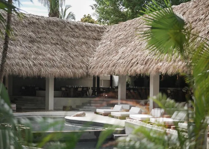 Esh Hotel - Adults Only