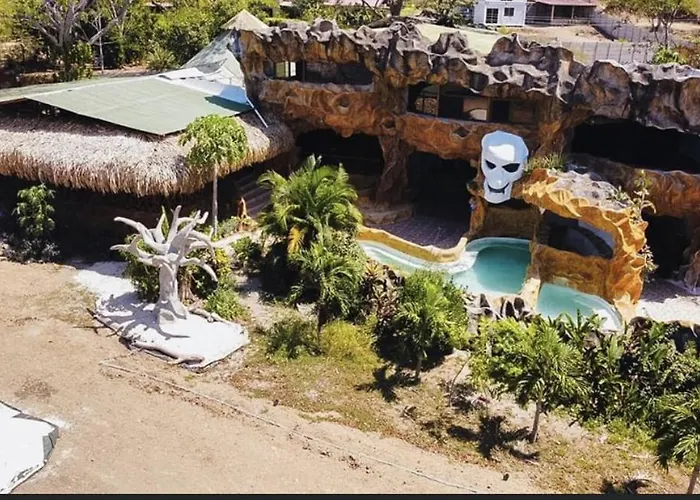 La Perla Negra Eco Pirate Resort