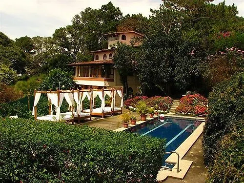 La Catalina Hotel & Suites