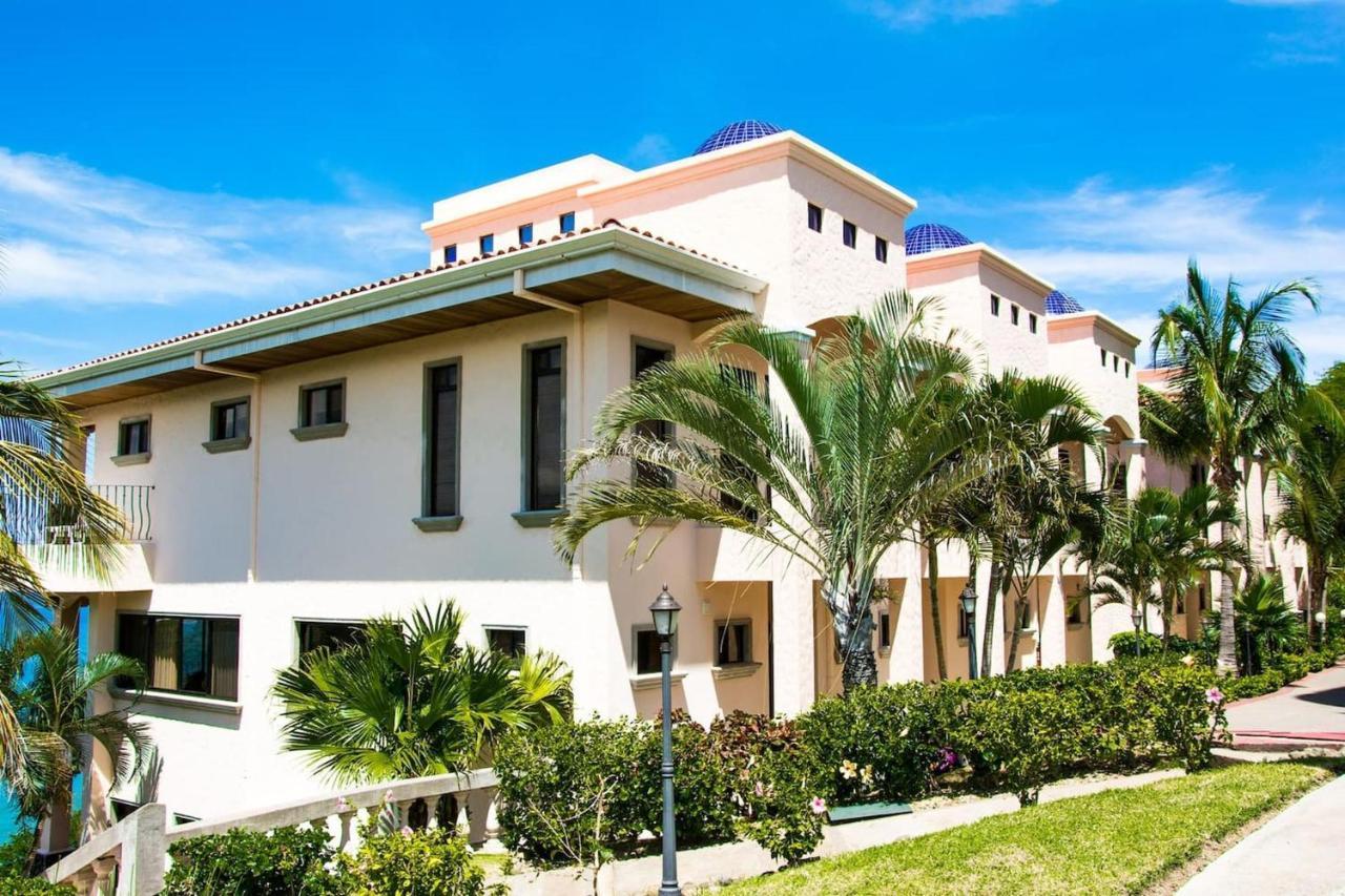 Dazzling Ocean Views From A Bluff In Flamingo - Magnificent Inside And Out Holiday home Playa Flamingo