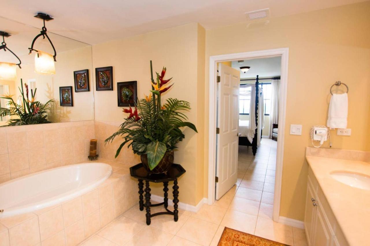 Holiday home Classy Artsy Ocean-view Unit Near Pool At Pacifico In Sleeps 6 *