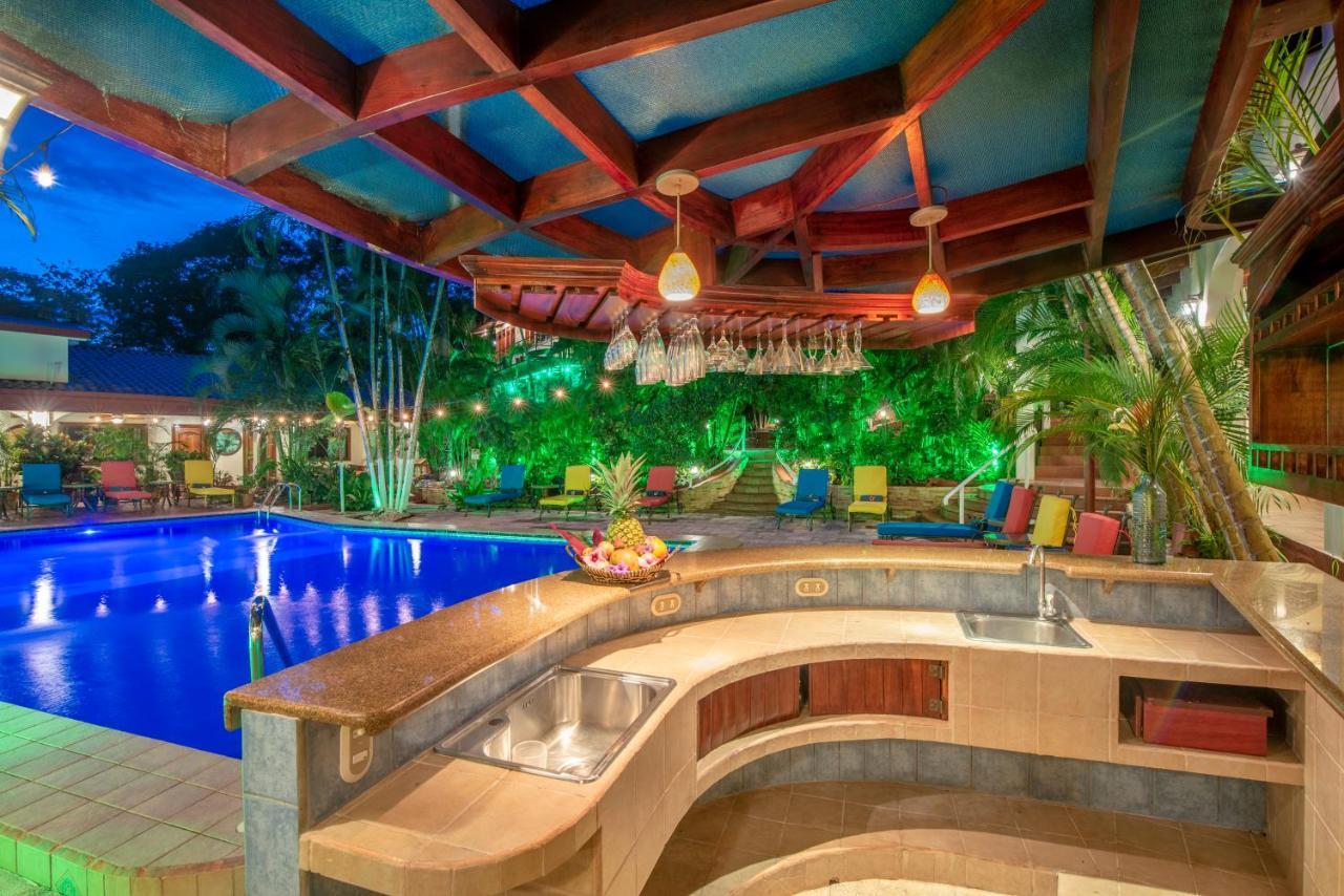 Hotel Lirio