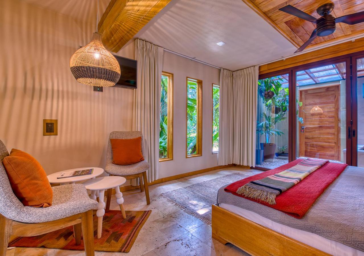 Banana Azul - Adults Only 3*