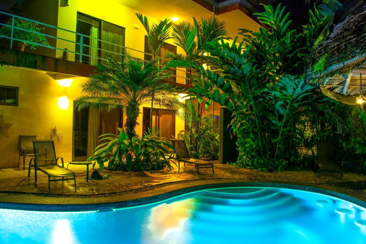 Hotel Luz De Luna Bahia Ballena 3*