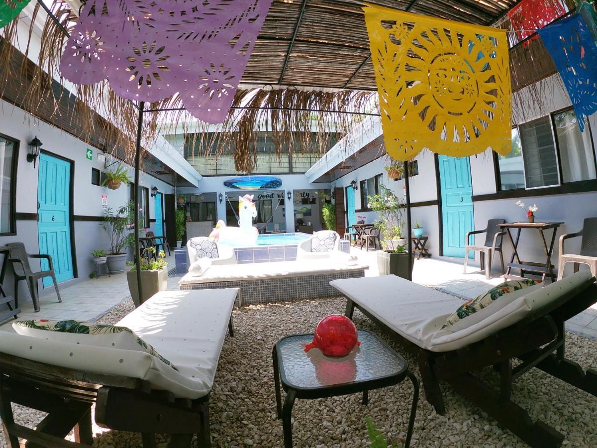 Perico Azul & Surf Camp Jaco
