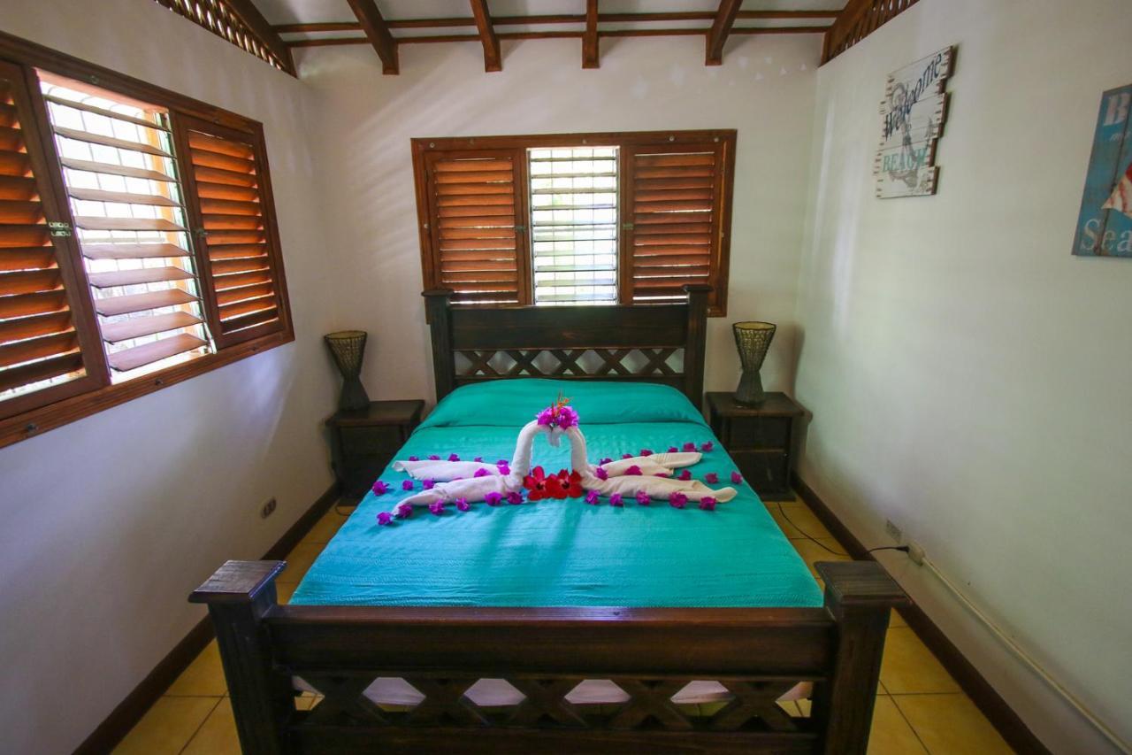Oasis Mal Pais Hotel