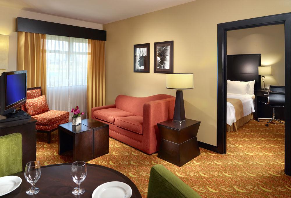 By Marriott Escazu Hotel