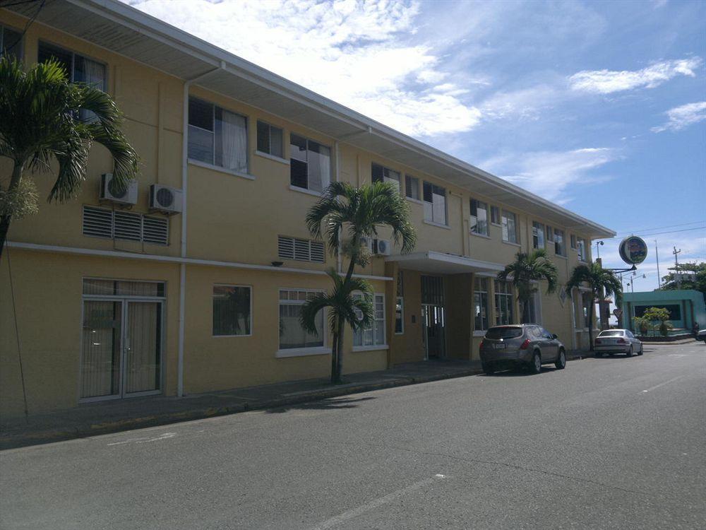 Hotel Park Puerto Limon