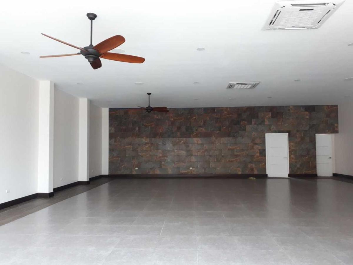 Pz Country Club & Conference Center Hotel