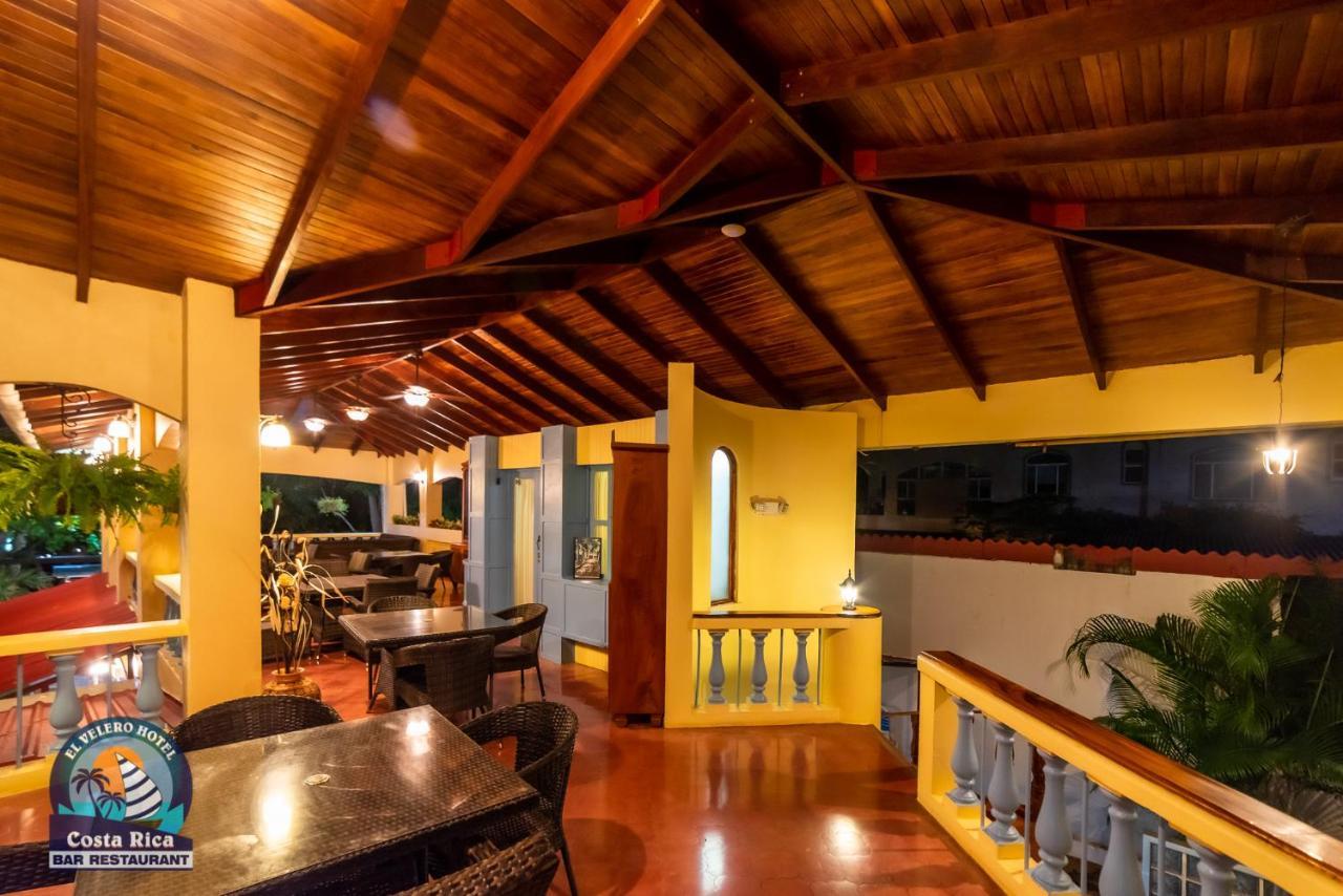El Velero Hotel