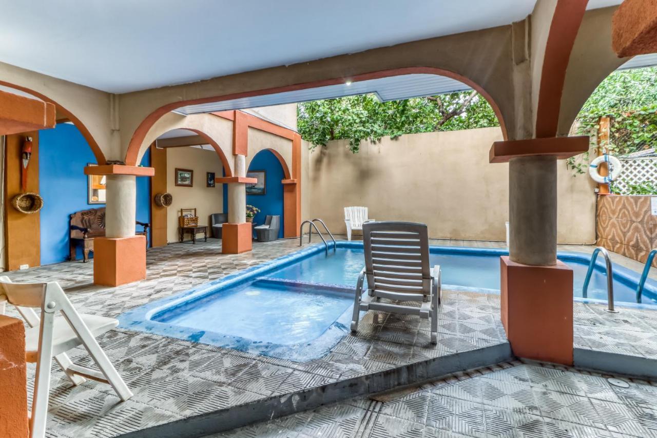 Hotel Jinesta Conchal 4*